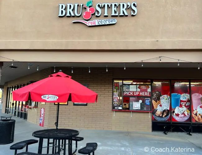 Outdoor photo of Bruster's Ice Cream in Provo Utah taken by Katerina Gasset, owner of the Move to Provo website