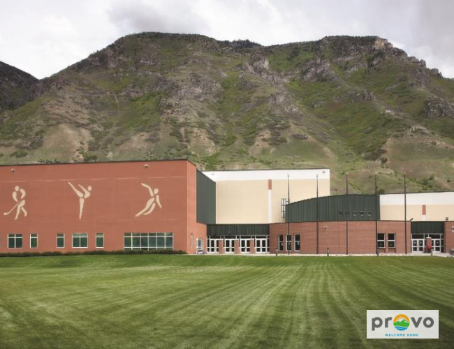 Photo of Peaks Ice Arena in Provo Utah showing the Utah mountains in the background