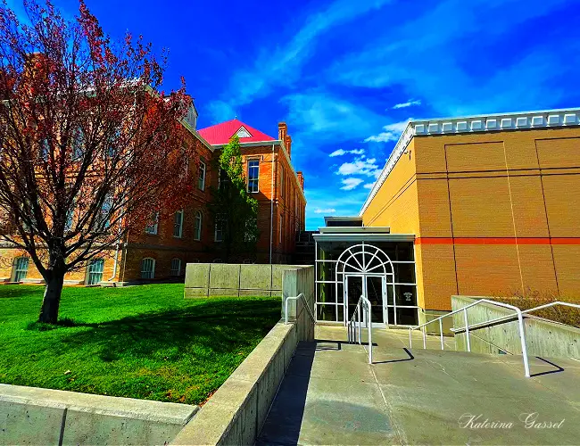 Image showing one of the entrances of the Provo City Library at Academy Square. Photo captured by Katerina Gasset during her visit at the Provo Library...