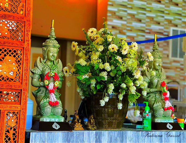 Thai ornaments displayed at Thai Neighbor Cuisine in Provo Utah. Photo by Katerina Gasset, restaurant reviewer and author of the Move to Provo Utah website…